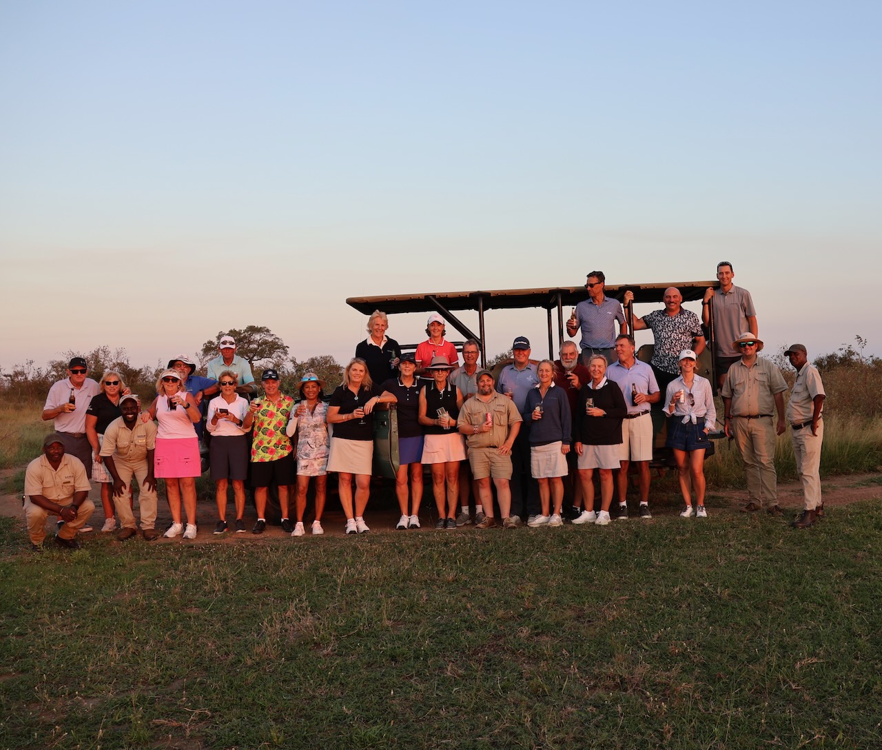 A Voyages.golf group at sunset